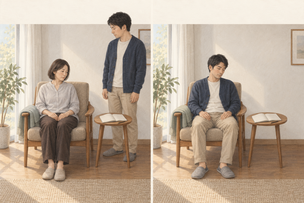 左では男性が椅子で休む女性を見守り、右ではその男性自身が同じ椅子で休んでいる。